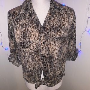 Tan/black spotted quarter sleeve